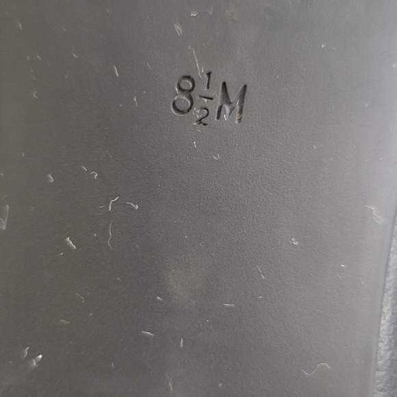 Boots - Picture 4 of 7